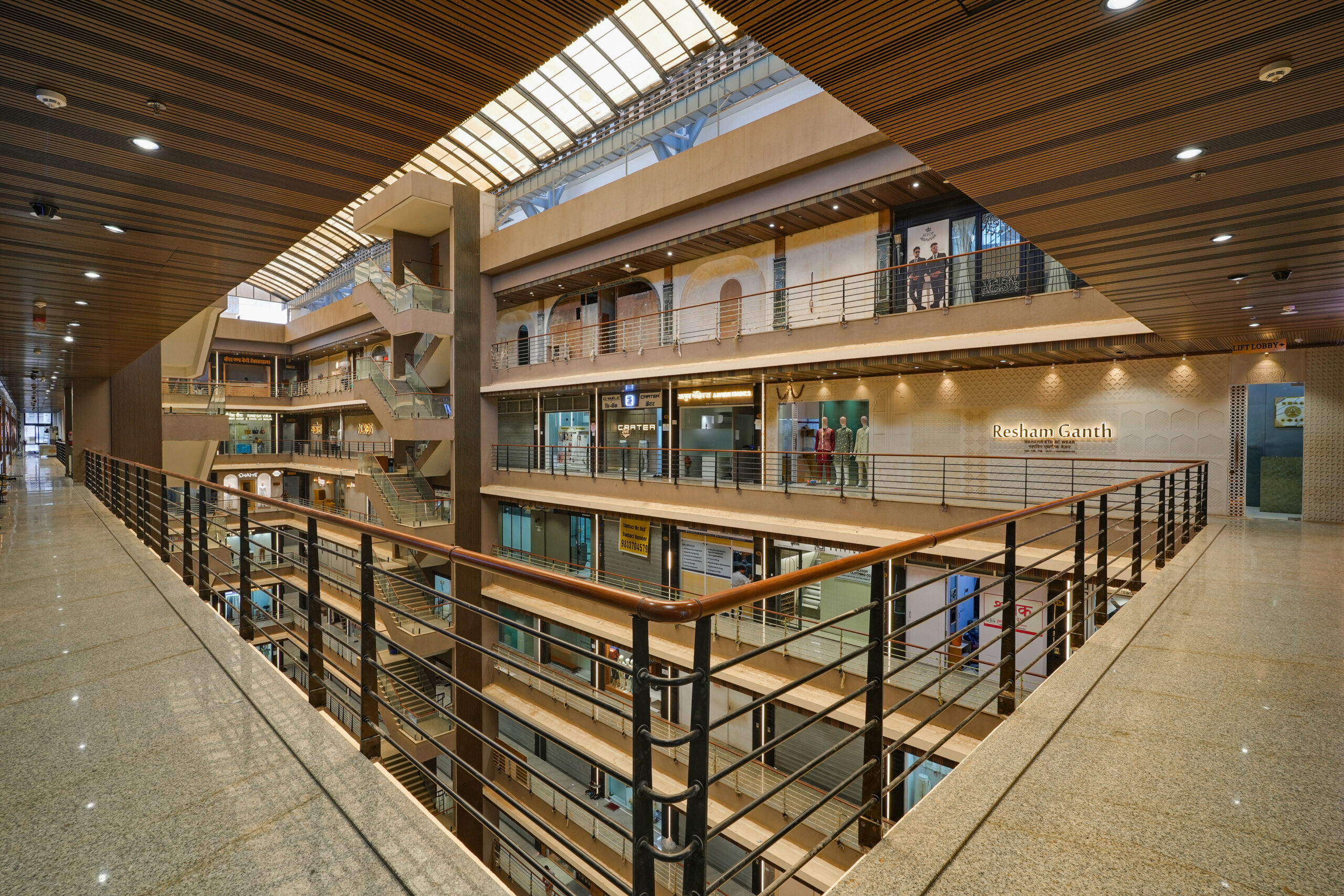5 Myths About Owning Office Space in Mumbai – Busted